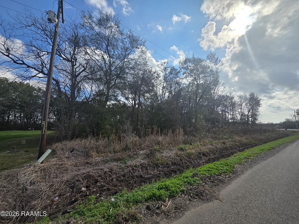 2nd image of 826 Cypremort Rd