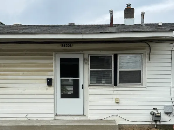 33006 Alamo Ct, Westland, MI 48186