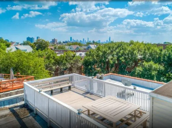 1140 W Newport Ave, Chicago, IL