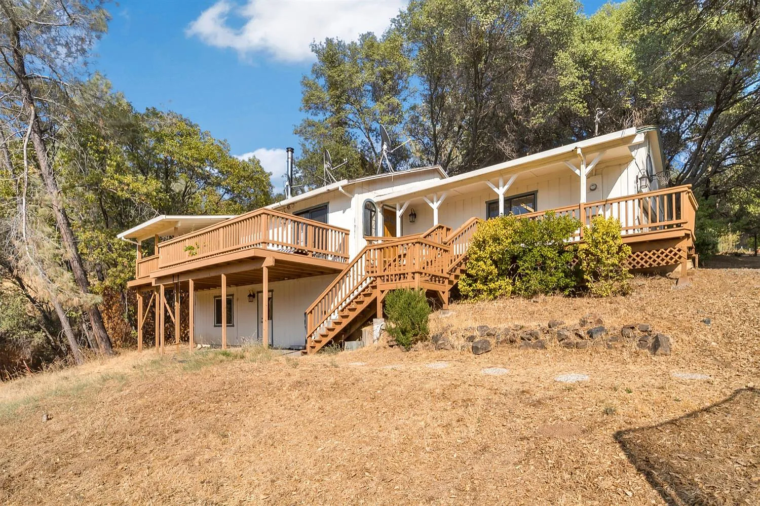 6611 Baralee Ln photo 1