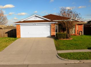 5701 Alicante Dr, Arlington, TX 76017