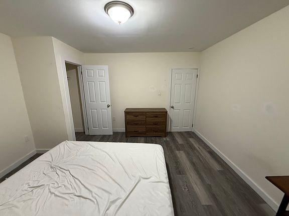 4th image of 2130 Rawson St