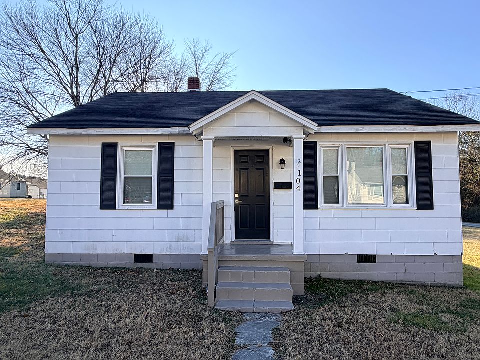 1st image of 104 Sycamore St