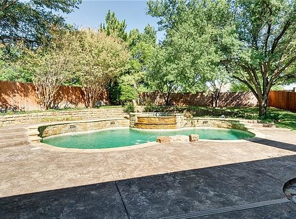 3rd image of 2516 Peach Blossom Ct