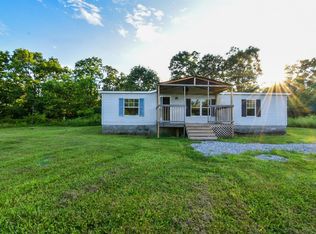 156 Phillips Ln, Junction City, KY 40440