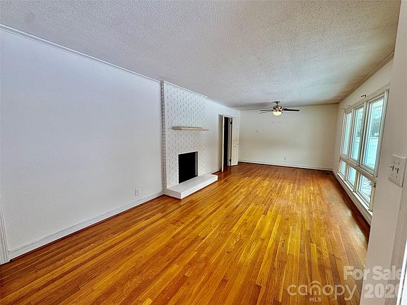 3rd image of 3134 Asbury Church Rd