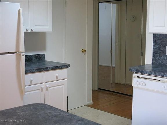 5th image of 12B Heron St