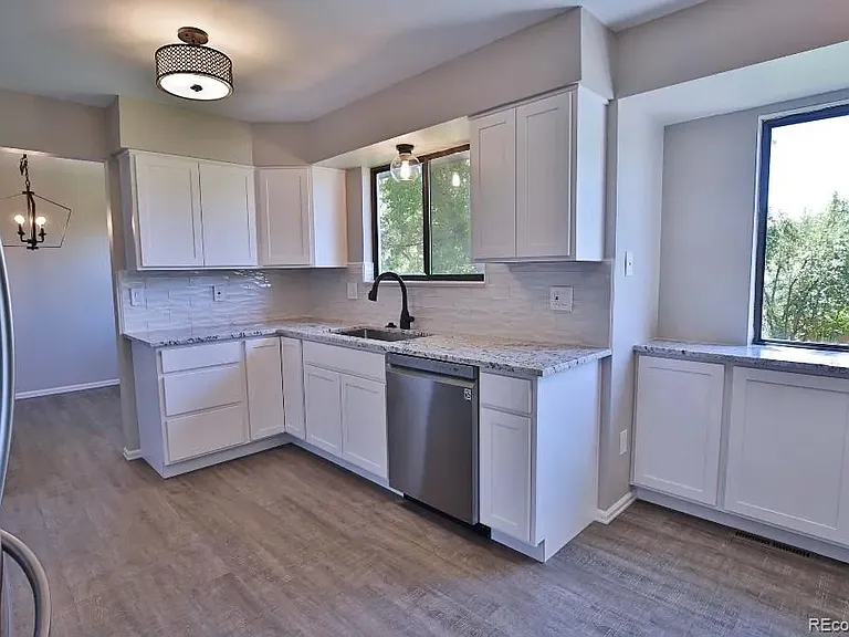 7504 W Quarto Ave — Photo 4