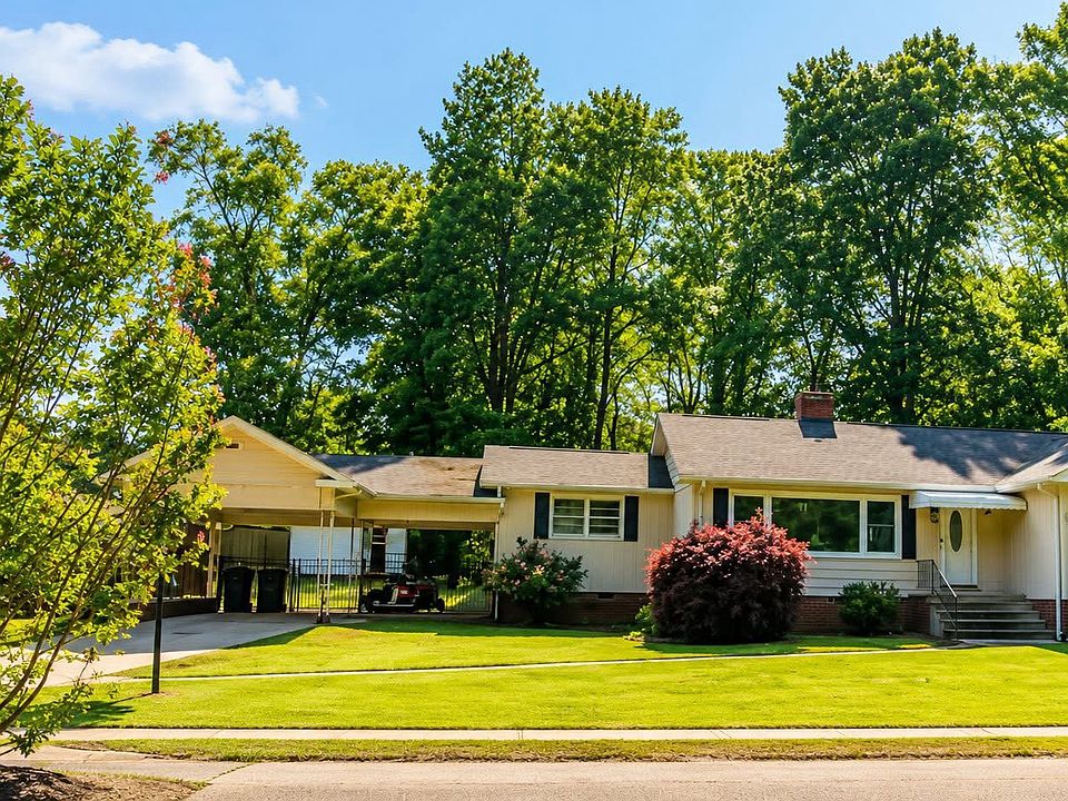 1st image of 203 Tremont Dr