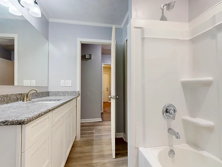 1001 Darling Ave — Photo 16