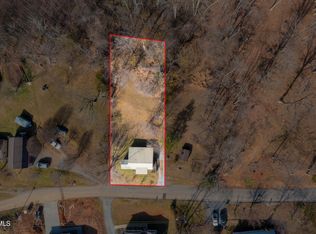 219 Old Siam Rd, Elizabethton, TN 37643