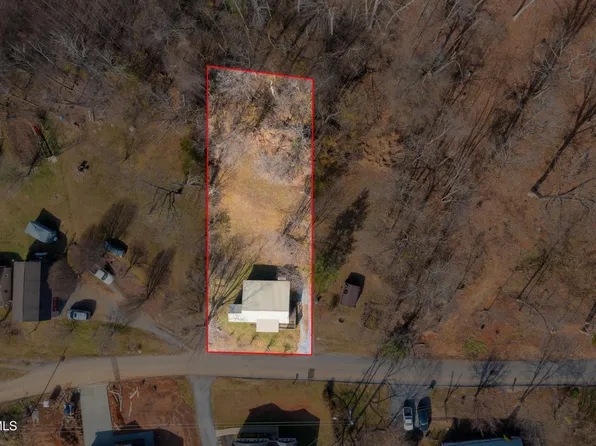 219 Old Siam Rd, Elizabethton, TN 37643