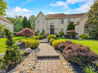 6 Vanessa Ct, Cherry Hill, NJ 08003