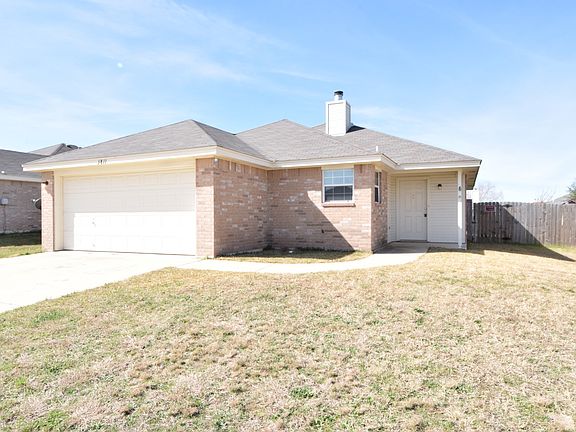 2nd image of 3811 Bolivar Dr