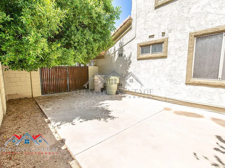 6105 W Topeka Dr — Photo 72