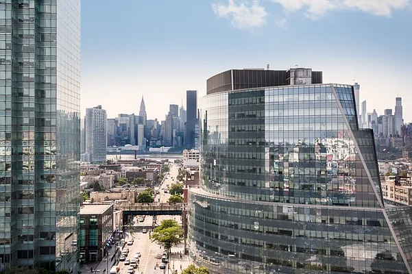 Rented by MNS | media 31