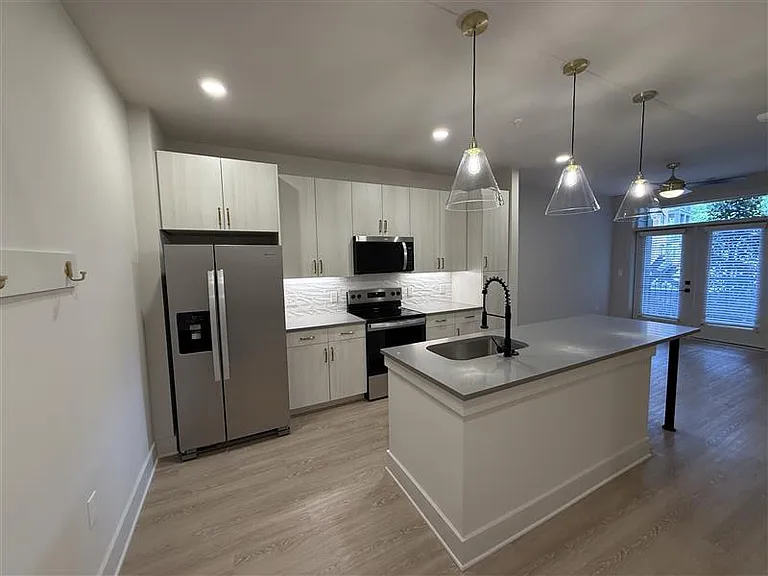 District on the Etowah Apartments — Photo 618