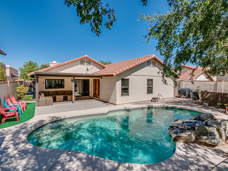 1st image of 1446 N El Camino Dr