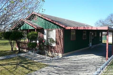 5th image of 643 Stutts Dr
