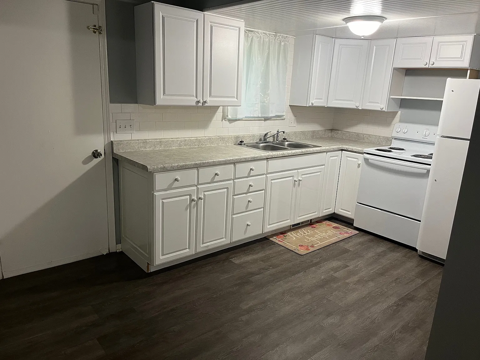 2 bed, 900 sqft, $975 — Photo 2
