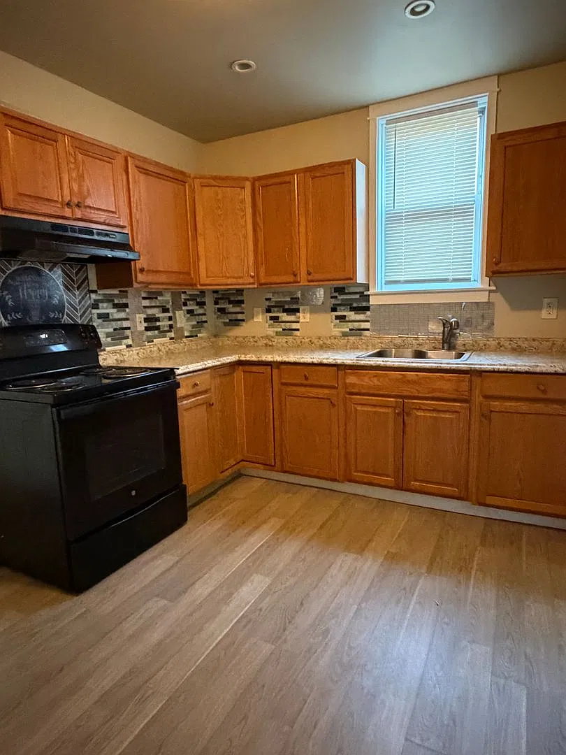 3 Bed Home - Chester, PA — Photo 2