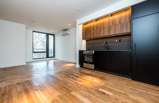 Rented by Nooklyn NYC LLC | media 41
