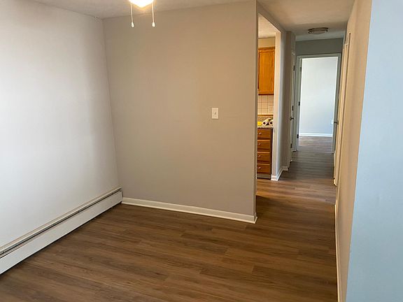 5th image of 13531 Detroit Ave APT 10