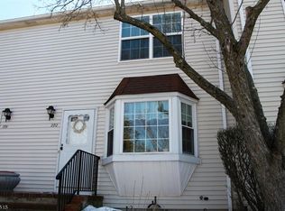 202 Salem Ct #202, Flemington, NJ 08822