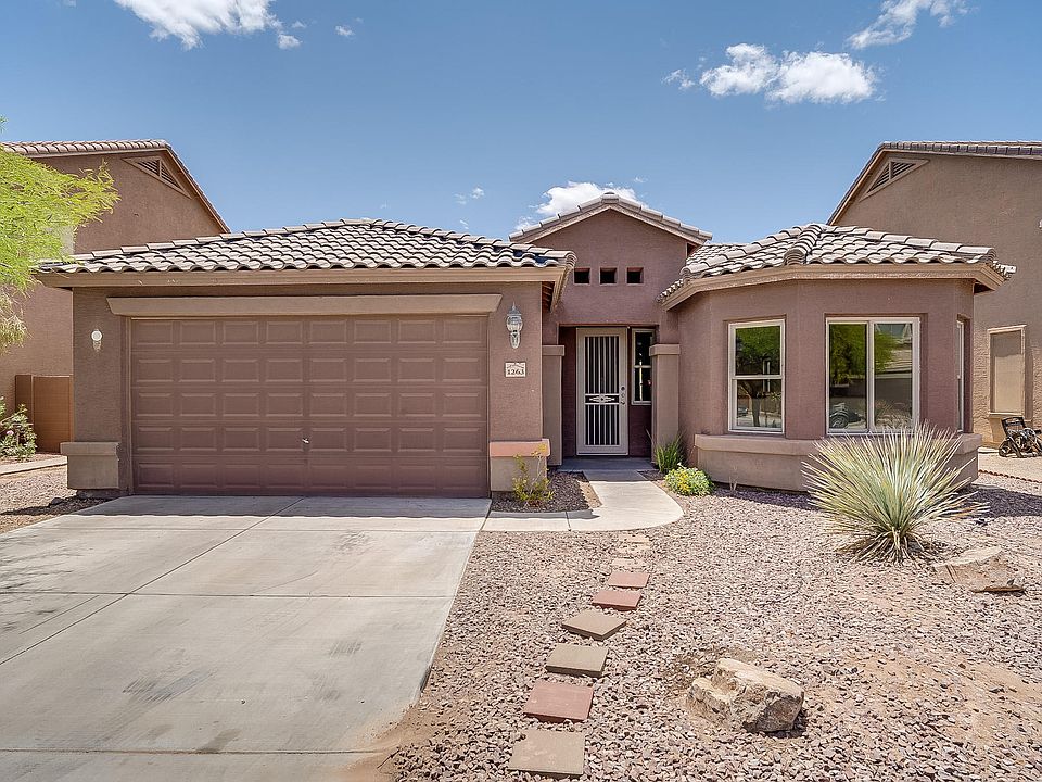 1st image of 1263 E Prickly Pear St