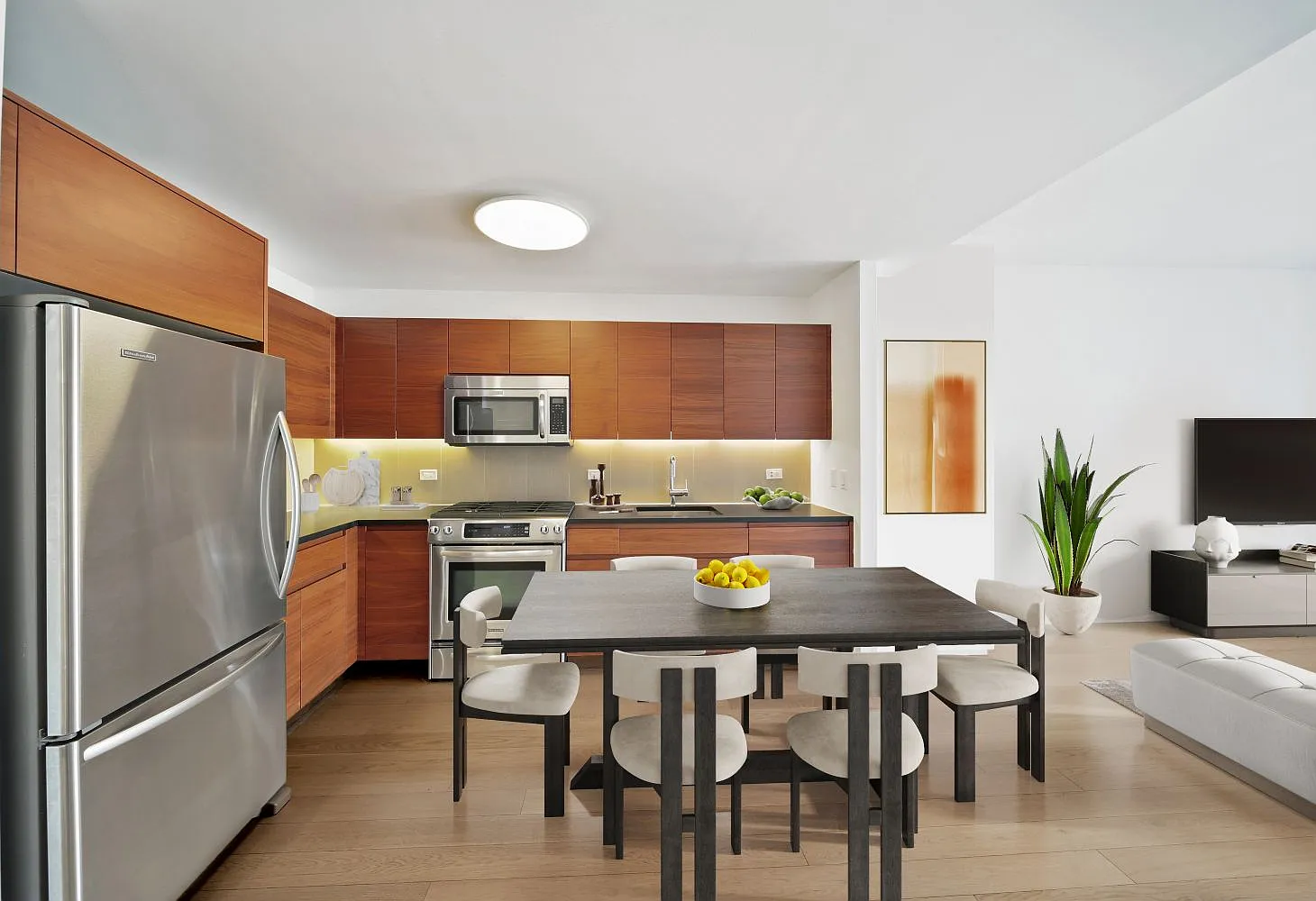 550 West 45th Street — Photo 2