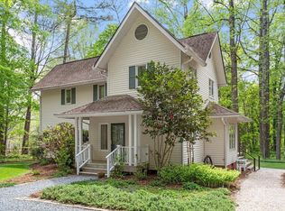 410 Gibbon Dr, Chapel Hill, NC 27516