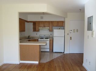 10-49 48th Ave #4F, Long Island City, NY 11101