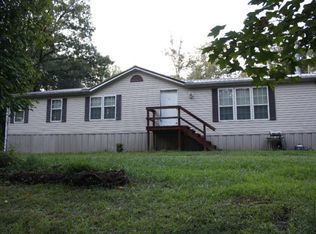 285 Old River Rd, Camden, TN 38320