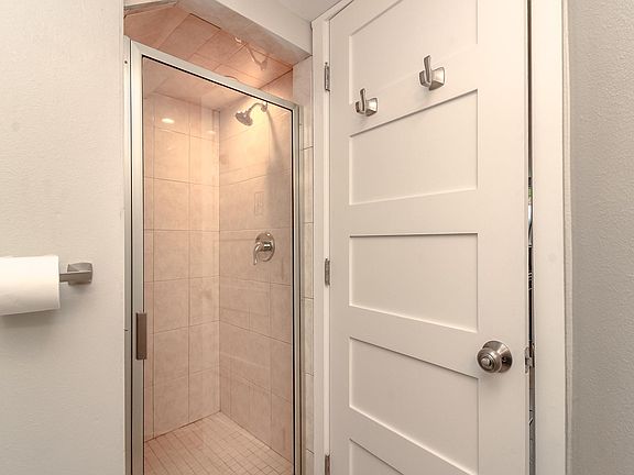 5th image of 28635 26th Ave S #B