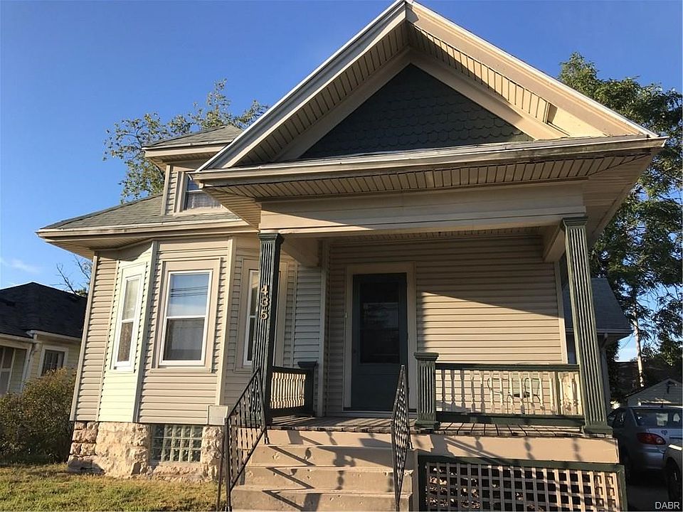 1st image of 435 W Hillcrest Ave