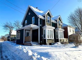 50 Victoria St W, Amherst, NS B4H 1C4