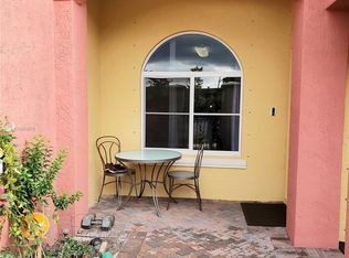 3508 NW 29th Pl, Lauderdale Lakes, FL 33311