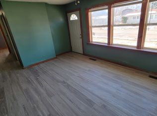 1424 Guenther Rd, Dayton, OH 45417