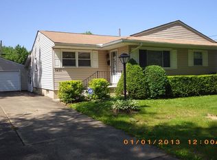 1411 Autumn Dr NW, Warren, OH