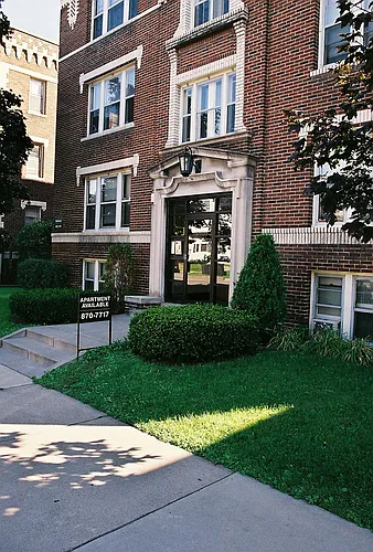 Balfour Apartments Photo 1