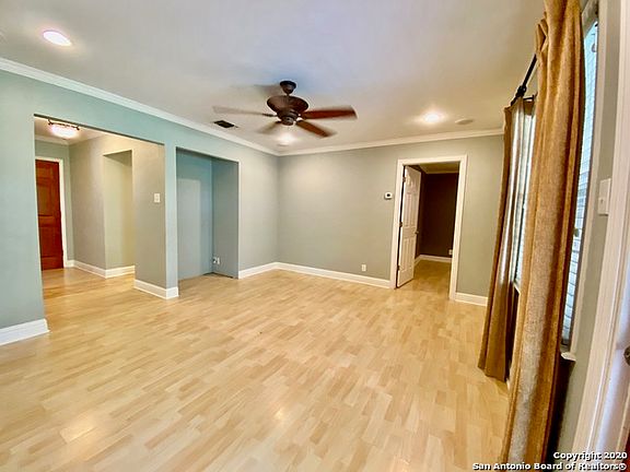 3rd image of 3635 Sugarhill Dr