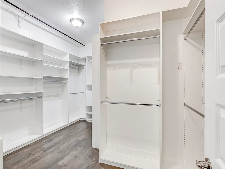 10115 Ida Grove Ln — Photo 8