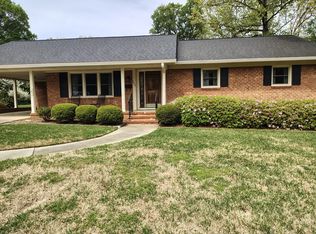 2603 Amherst Ct, Burlington, NC 27215