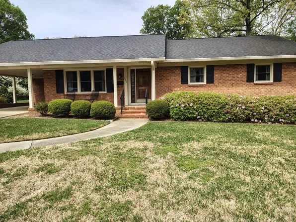 2603 Amherst Ct, Burlington, NC 27215