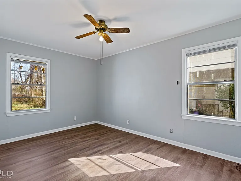 1518 Viosca St — Photo 11