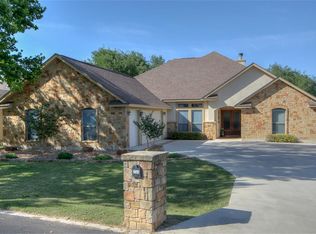 255 Mackenzie Dr, New Braunfels, TX 78130