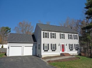 19 Sydney Ln, Hanson, MA 02341