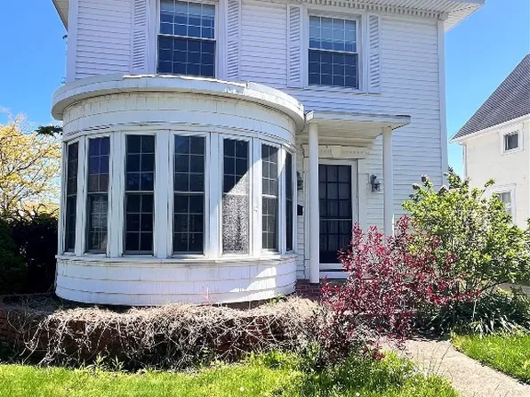 2901 Elmwood Ave, Erie, PA 16508