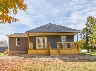 10191 Wood Rd, North Adams, MI 49262