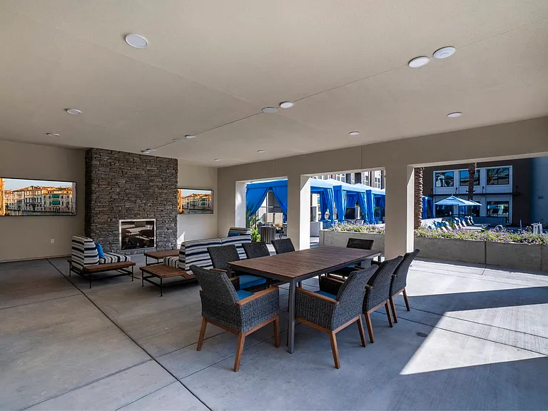 Core Natomas — Photo 11